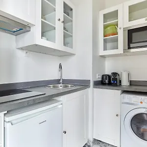 charming-apartment-rue-de-bretagne.fr-paris.fr/